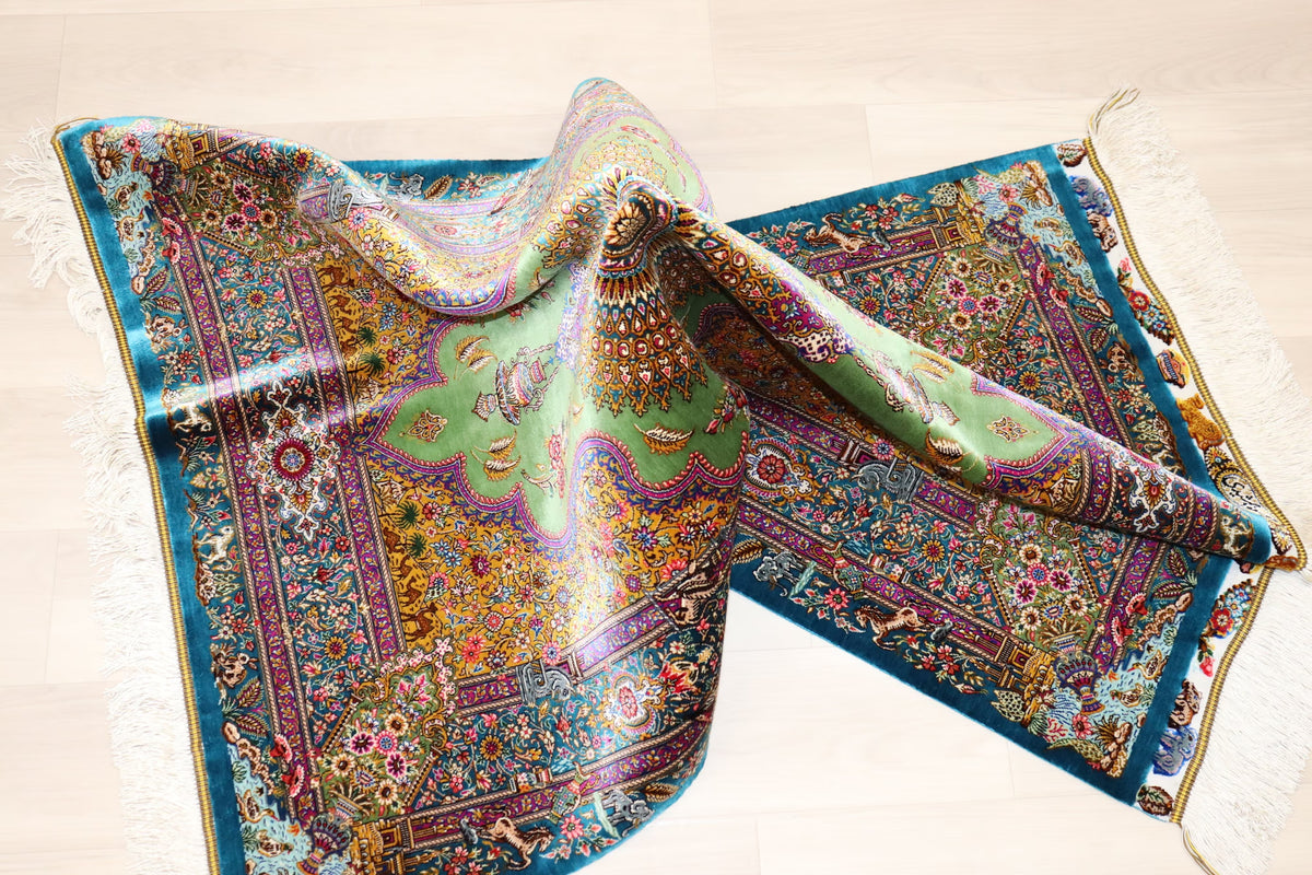 【ジャムシディ工房(マスウード)】名門が描く、黄金と緑の楽園　生命が息づく至高の一枚　クム産シルク　ID25018