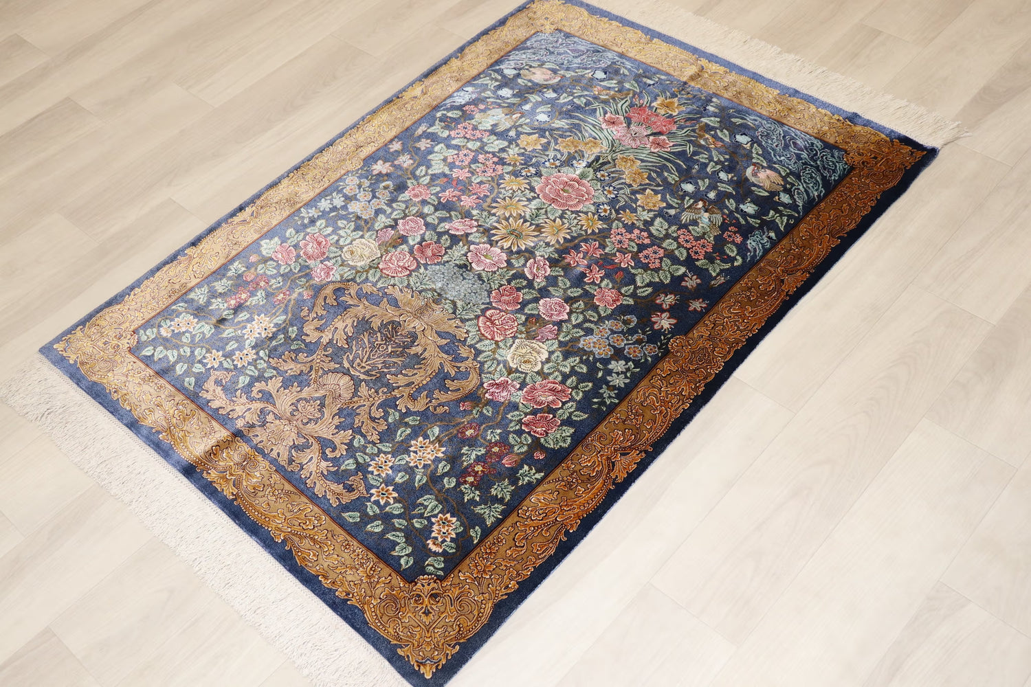 花瓶柄を最も美しく描いた超有名【カディザデ工房】 ミックスブルー クム産シルク ID25019