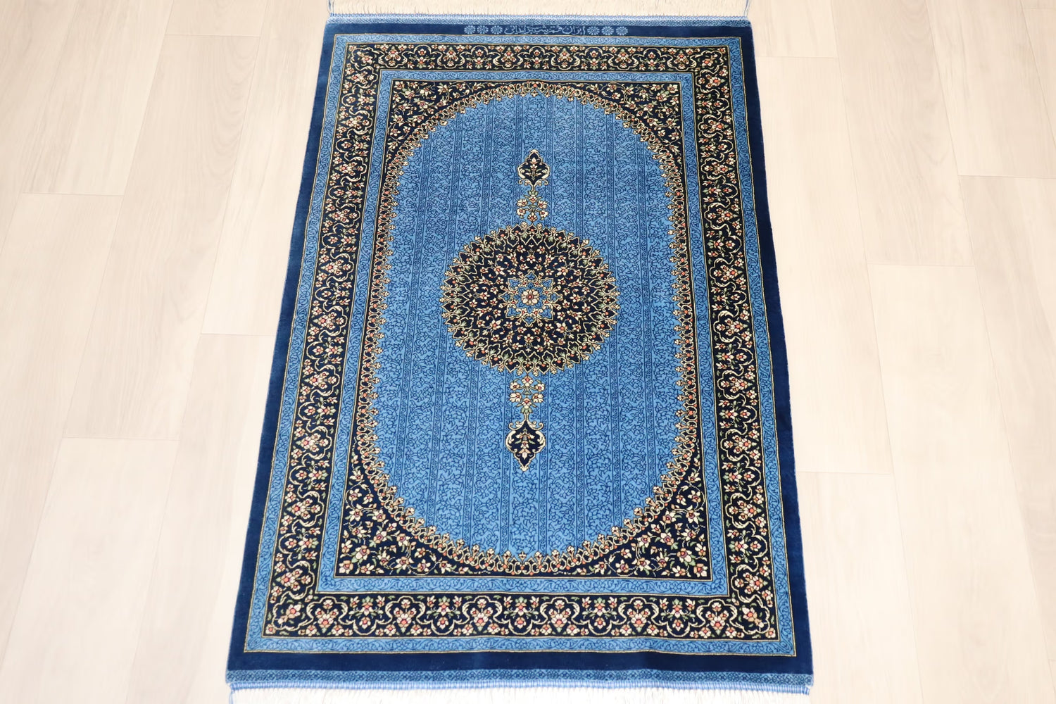 【ショベイリイマニ工房】知性を宿す、静謐なブルー  心洗われる「青」のグラデーション ID25024