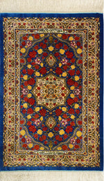 名門【ラジャビアン】鮮やかな青に咲き誇る 赤と黄色の薔薇  美の極致 クム産シルク ID25028