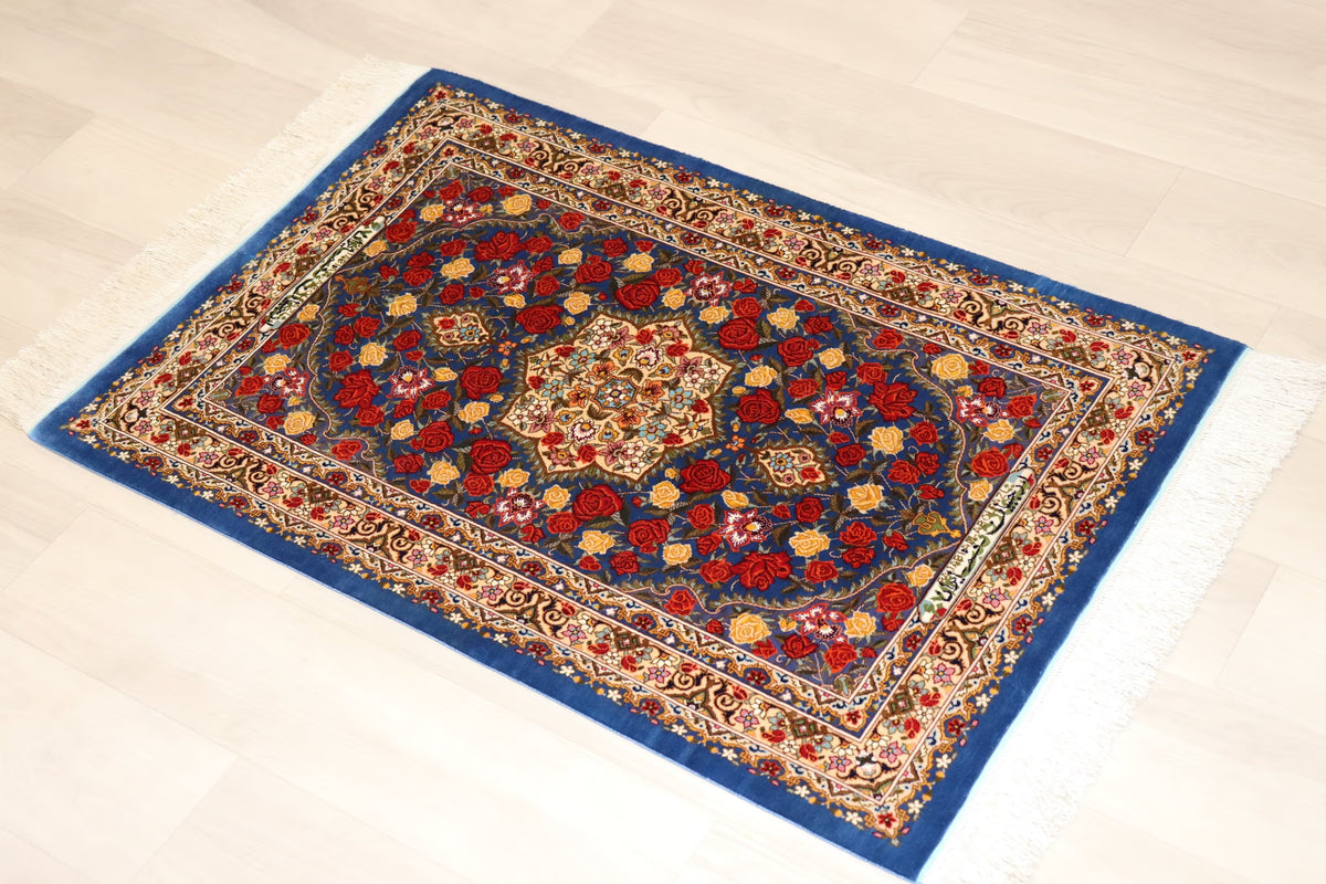 名門【ラジャビアン】鮮やかな青に咲き誇る 赤と黄色の薔薇  美の極致 クム産シルク ID25028