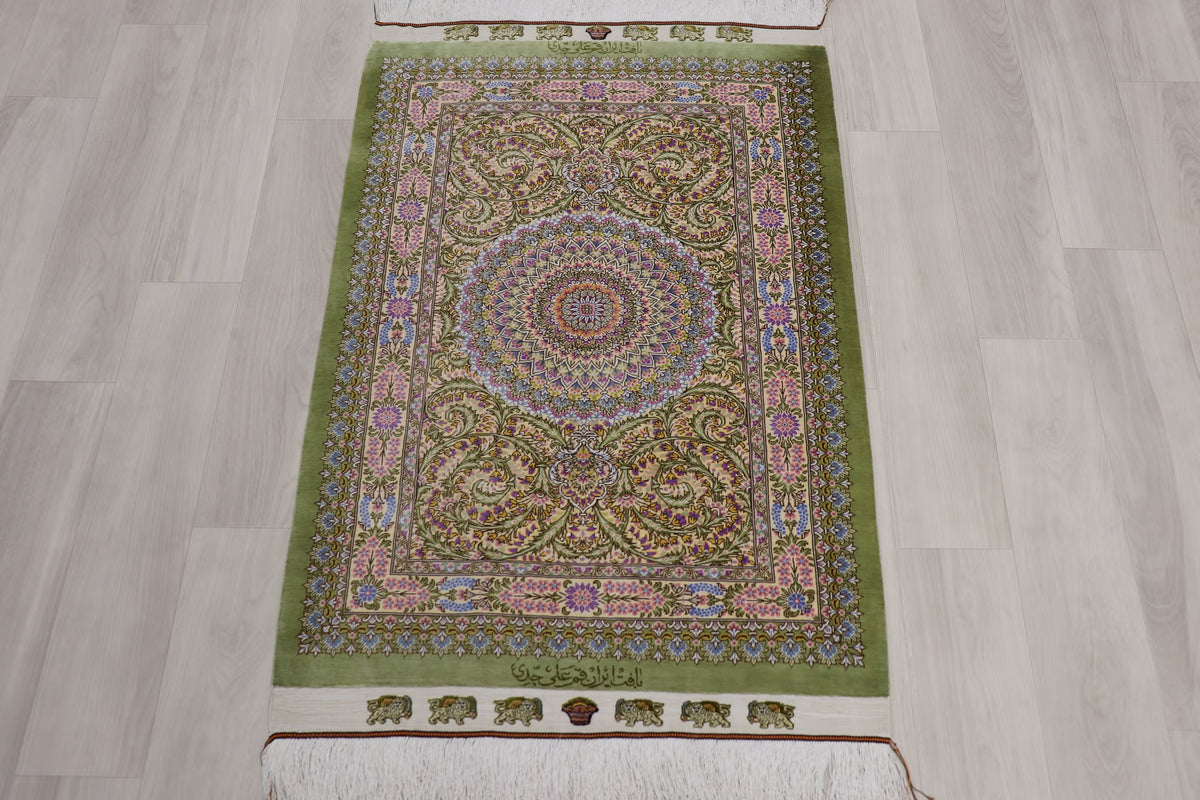 【ジェッディ工房】黄金の光を纏う、至福のグリーンクリームカラー 空間を優しく照らす一枚 ID25029