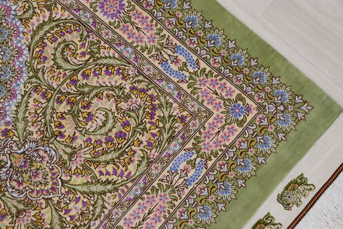 【ジェッディ工房】黄金の光を纏う、至福のグリーンクリームカラー 空間を優しく照らす一枚 ID25029