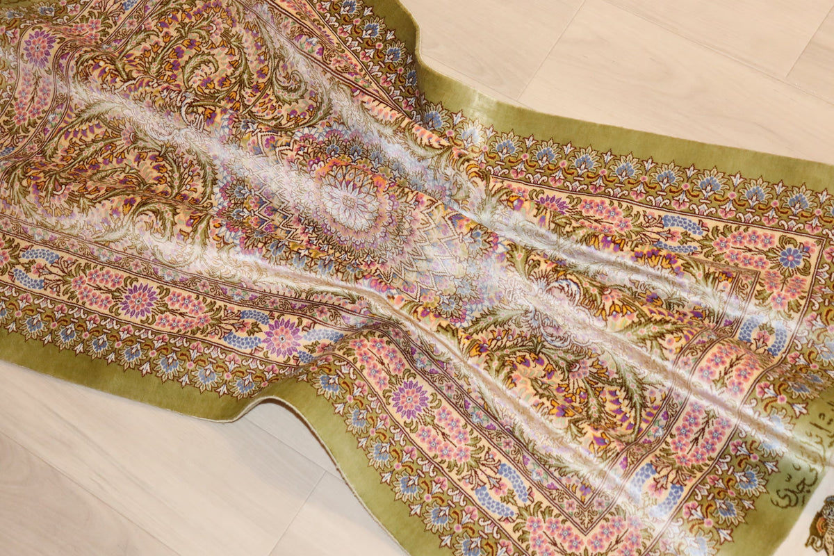 【ジェッディ工房】黄金の光を纏う、至福のグリーンクリームカラー 空間を優しく照らす一枚 ID25029