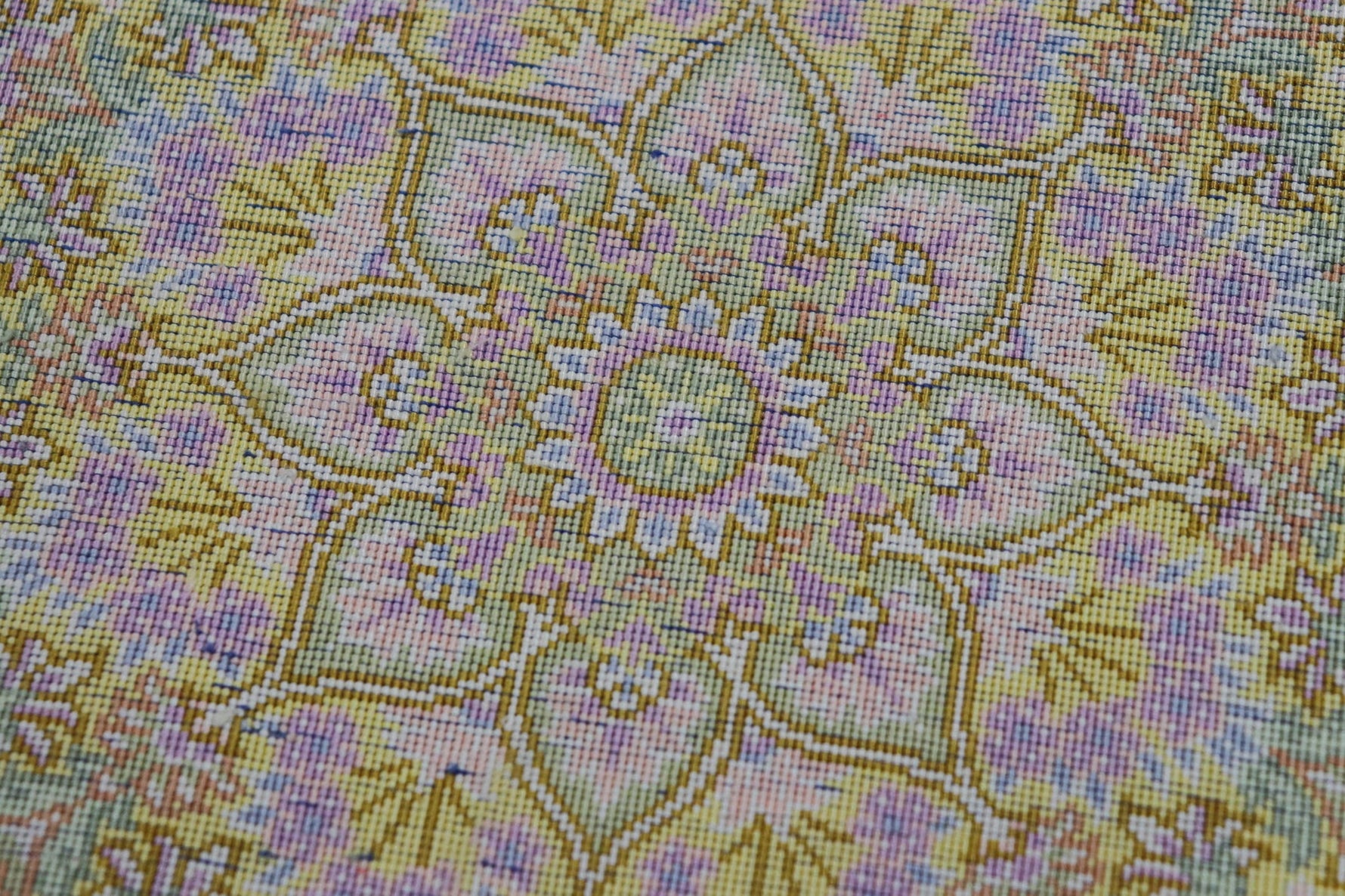 【ジェッディ工房】静寂のネイビーに咲く、黄金の輝きが贈る至高の一枚 ID25031