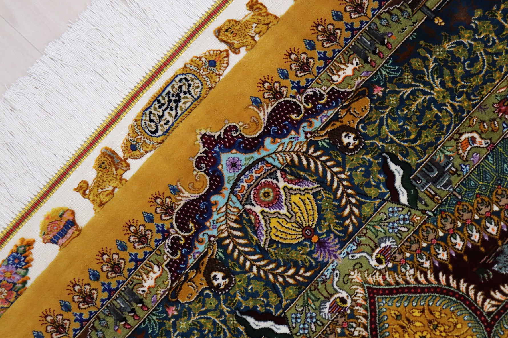 悠久の時を超える、古代ペルシャの栄華 名門【マスウード・ジャムシディ】が蘇らせた歴史絵巻　クム産シルク ID25034