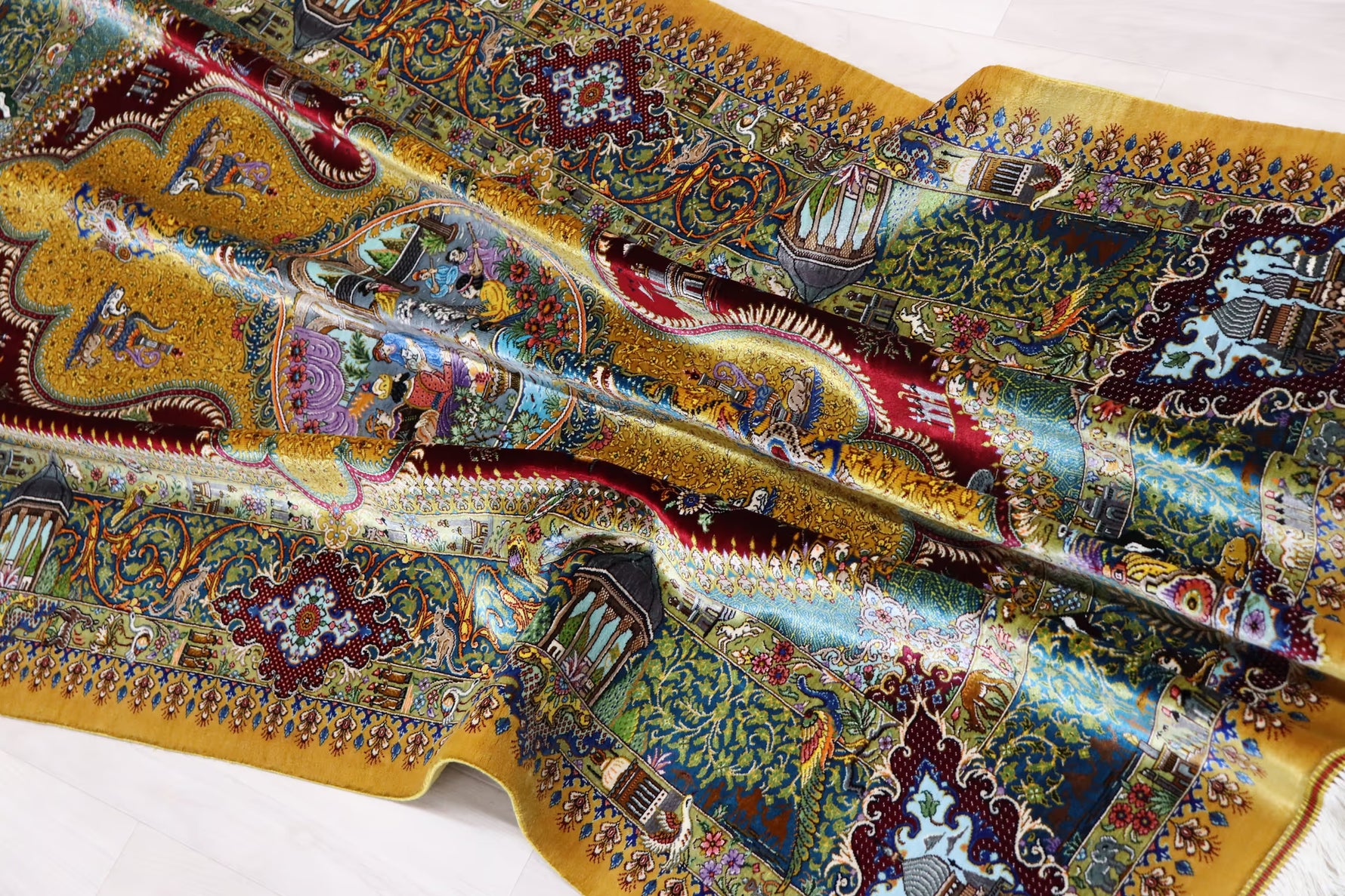 悠久の時を超える、古代ペルシャの栄華 名門【マスウード・ジャムシディ】が蘇らせた歴史絵巻　クム産シルク ID25034