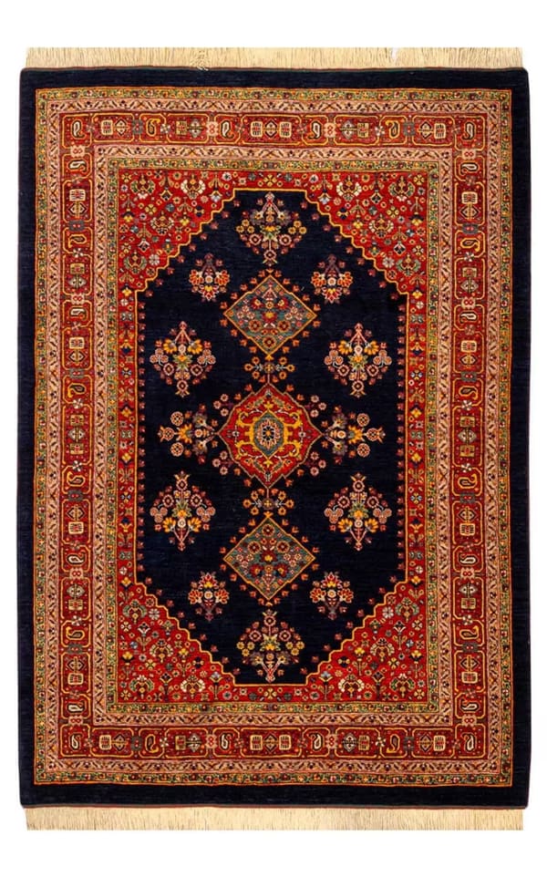 シラーズ・カシュガイ産 遊牧民 手織りウール 紺地3連メダリオン 156×219cm (No.27)