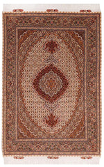 ペルシャ絨毯【タブリーズ産】マヒ柄 tabriz-118（約1.5㎡）